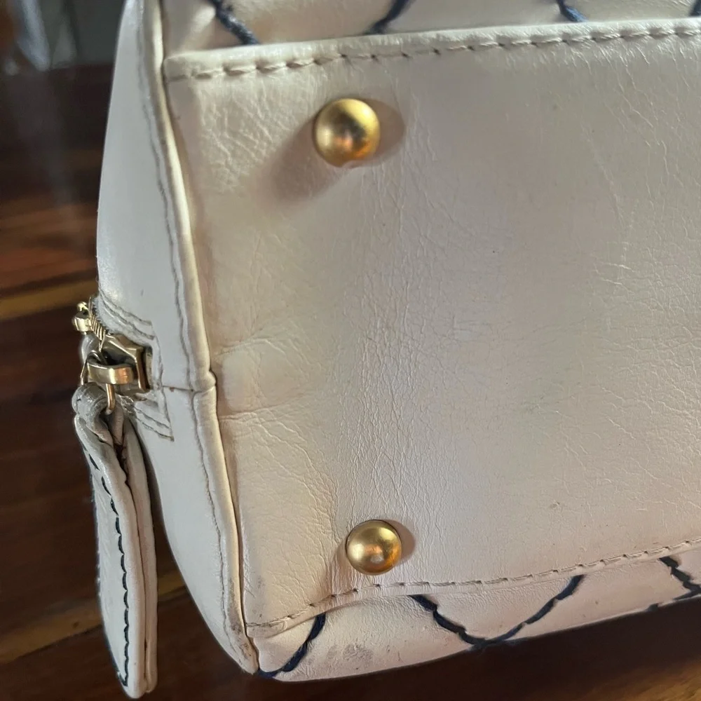 Vintage Chanel off Cream Leather Tote Bag